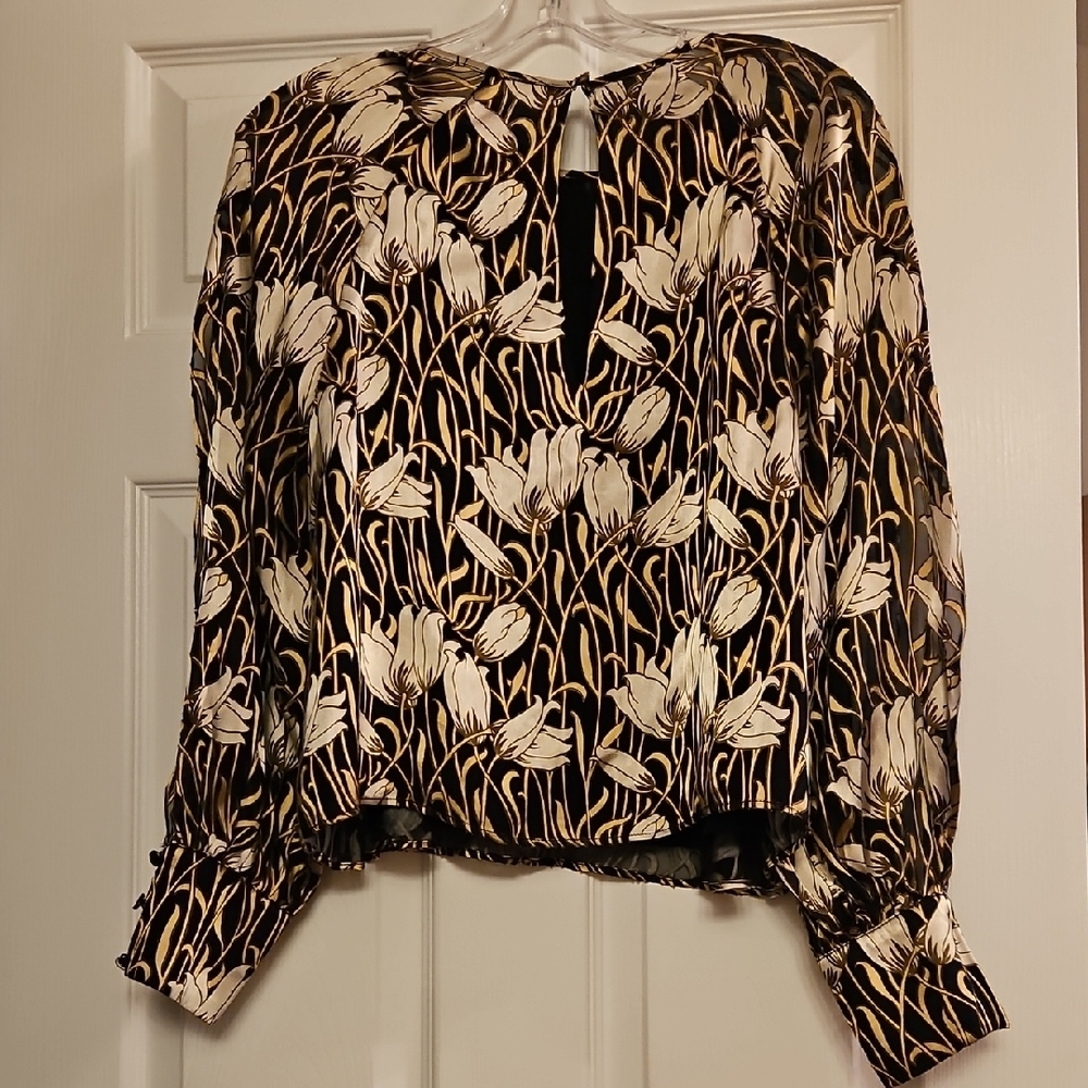Banana Republic Black, Gold and Cream Floral Blouse, Open Sleeves. - Picture 4 of 4